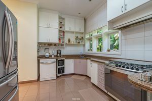 Image 12 - 921173