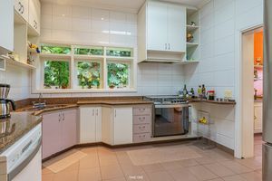 Image 11 - 921173