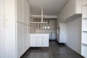 Image 19 - 921174