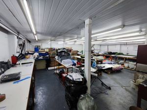 Image 7 - 921179