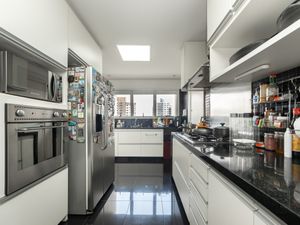 Image 13 - 921188
