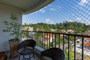 Image 15 - 921203