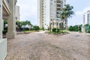 Image 39 - 921215
