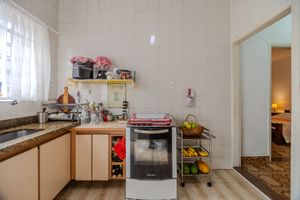 Image 19 - 921235
