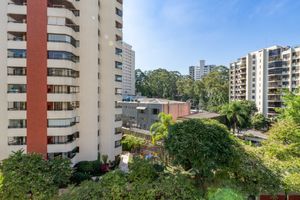 Image 13 - 921246