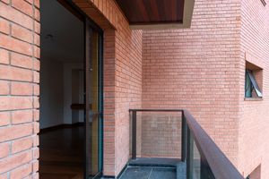 Image 14 - 921290
