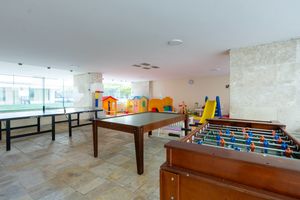 Image 31 - 921305