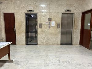 Image 19 - 921308