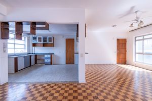Image 3 - 921311