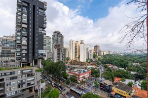Image 9 - 921311