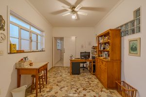 Image 13 - 921316