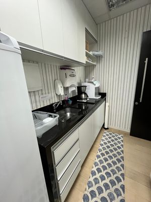 Image 19 - 921317