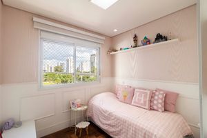 Image 19 - 921326