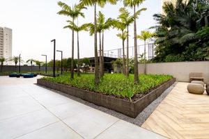 Image 37 - 921329