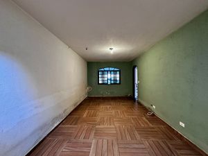 Image 8 - 921330