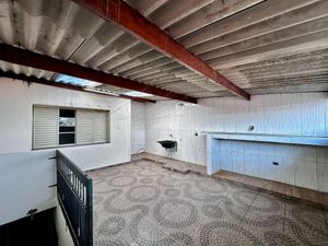 Image 18 - 921330