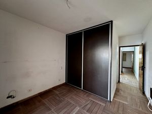 Image 30 - 921330