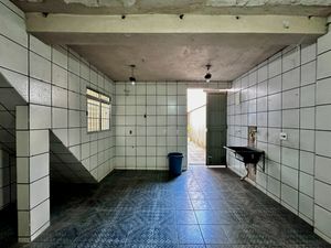 Image 65 - 921330