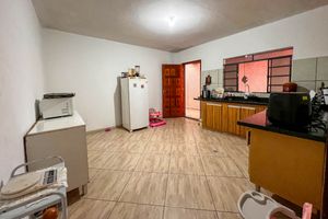 Image 11 - 921331