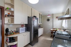 Image 23 - 921342