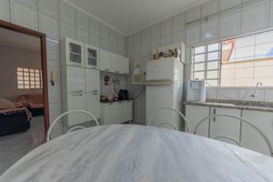 Image 21 - 921354