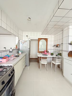 Image 9 - 921355