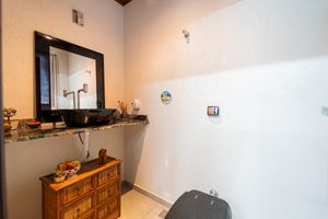 Image 38 - 921365