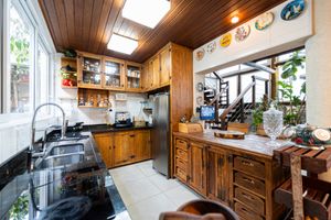 Image 15 - 921365