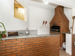 Image 22 - 921367