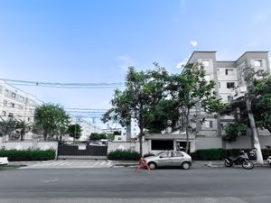 Image 28 - 921370