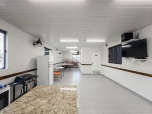 Image 26 - 921370