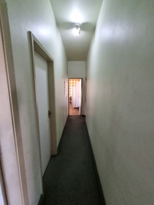 Image 30 - 921372