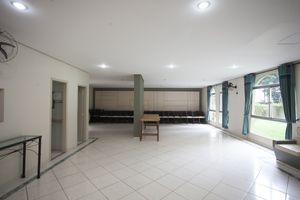 Image 32 - 921374