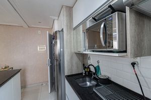 Image 17 - 921386