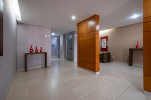 Image 6 - 921392