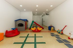 Image 18 - 921394