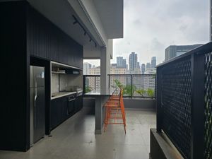 Image 24 - 921395
