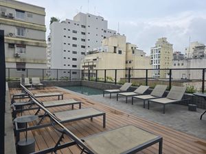 Image 22 - 921395
