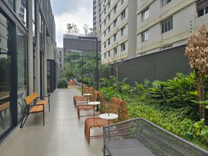 Image 15 - 921395