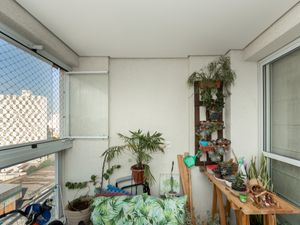 Image 10 - 921401