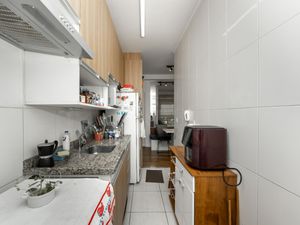 Image 20 - 921401