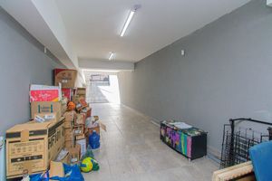 Image 40 - 921404