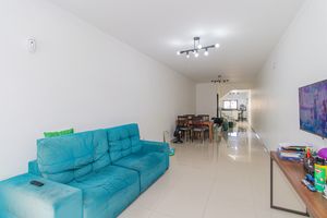 Image 4 - 921404