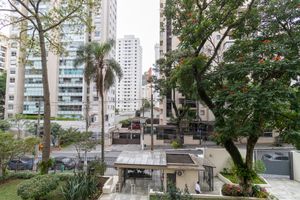 Image 11 - 921407