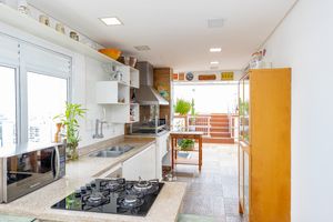 Image 12 - 921415