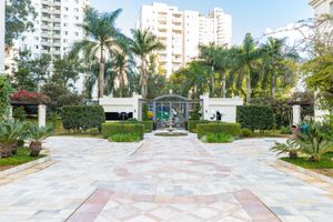 Image 60 - 921415