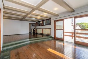 Image 10 - 921418