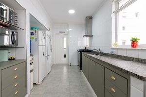 Image 36 - 921434