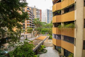 Image 13 - 921444