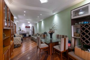 Image 3 - 921485